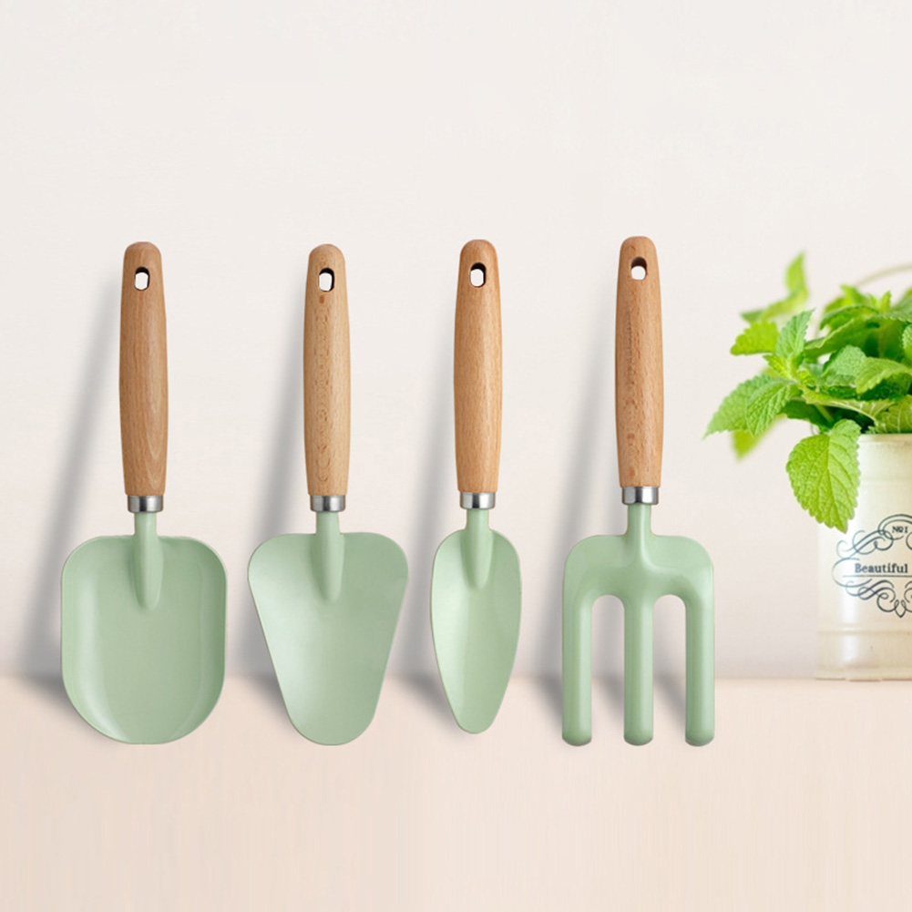 4 Pcs Gardening Tools With Woo - مراجعة Gardening Tools For 6 Year Old وسعره